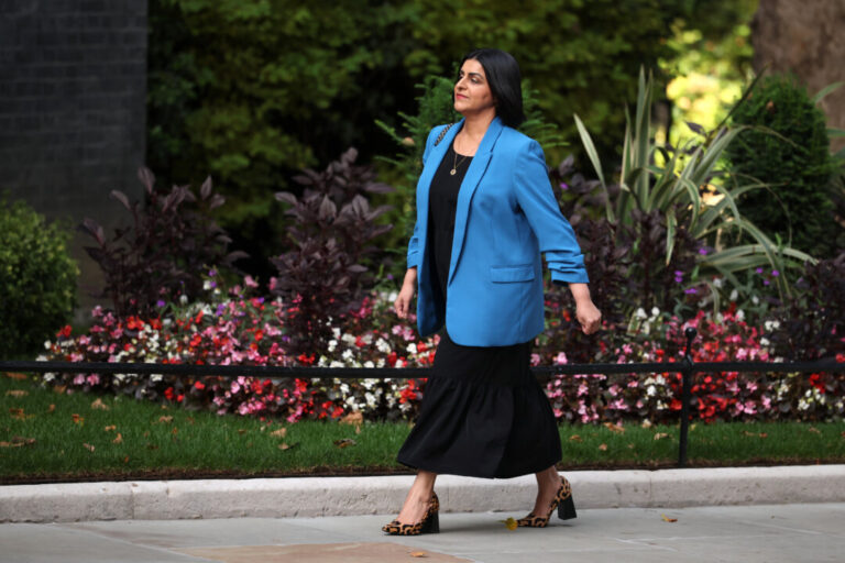 canada-should-emulate-britain’s-historic-refugee-system-overhaul