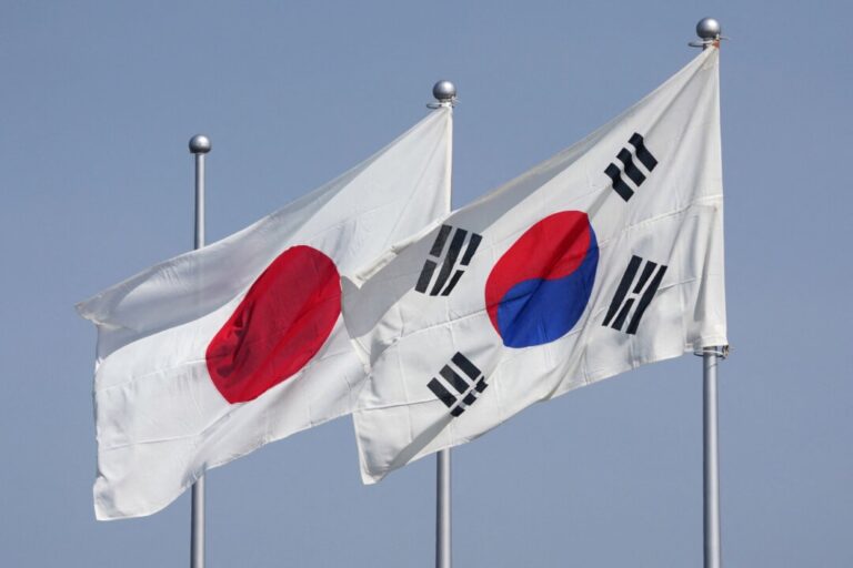 japan,-south-korea-agree-to-strengthen-defense-cooperation