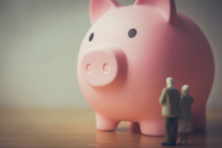 8-tips-to-stop-worrying-about-running-out-of-money-in-retirement