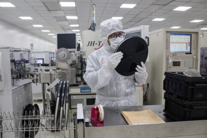 china-suffering-from-us-restrictions-on-chip-exports