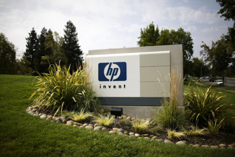 hp’s-ai-push-to-trim-headcount-by-up-to-10-percent-through-2028