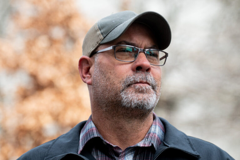 court-hears-arguments-on-crown’s-attempt-to-seize-‘big-red’-truck-from-convoy-organizer-barber