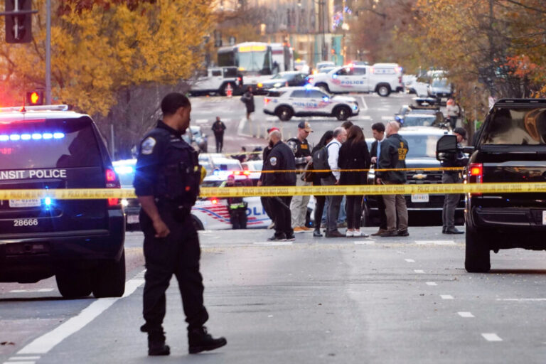 uscis-stops-processing-all-afghan-immigration-requests-after-dc-national-guard-shooting