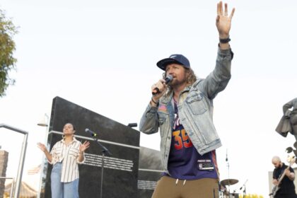 montreal-church-launches-legal-challenge-over-city’s-handling-of-us-christian-performer’s-event