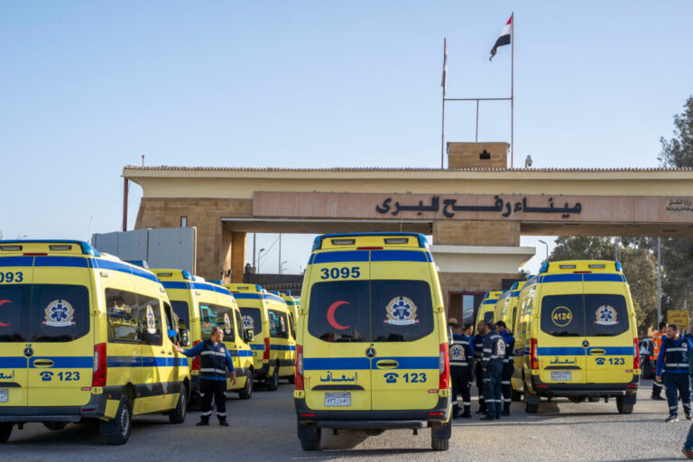dozen-palestinians-reenter-gaza-via-rafah-crossing,-say-egyptian-media