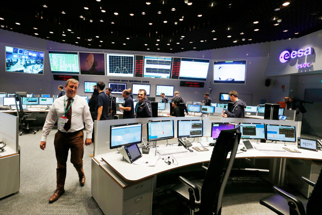 europe-approves-record-$25-billion-budget-for-space-agency