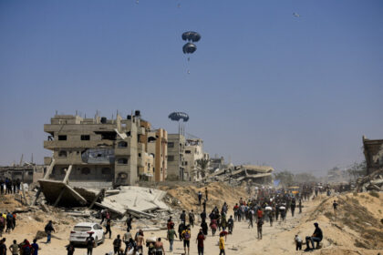israel-halts-fighting-in-select-areas-of-gaza-strip-each-day-to-allow-flow-of-aid