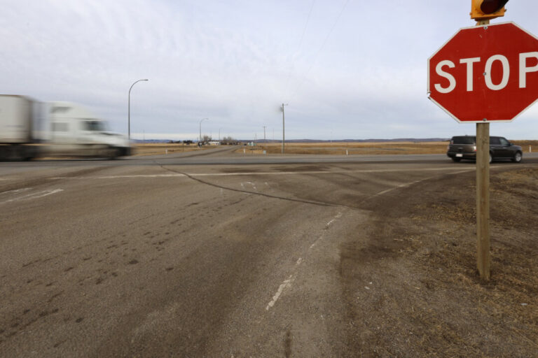 alberta-government-to-review-intersection-where-3-junior-hockey-players-died-in-crash
