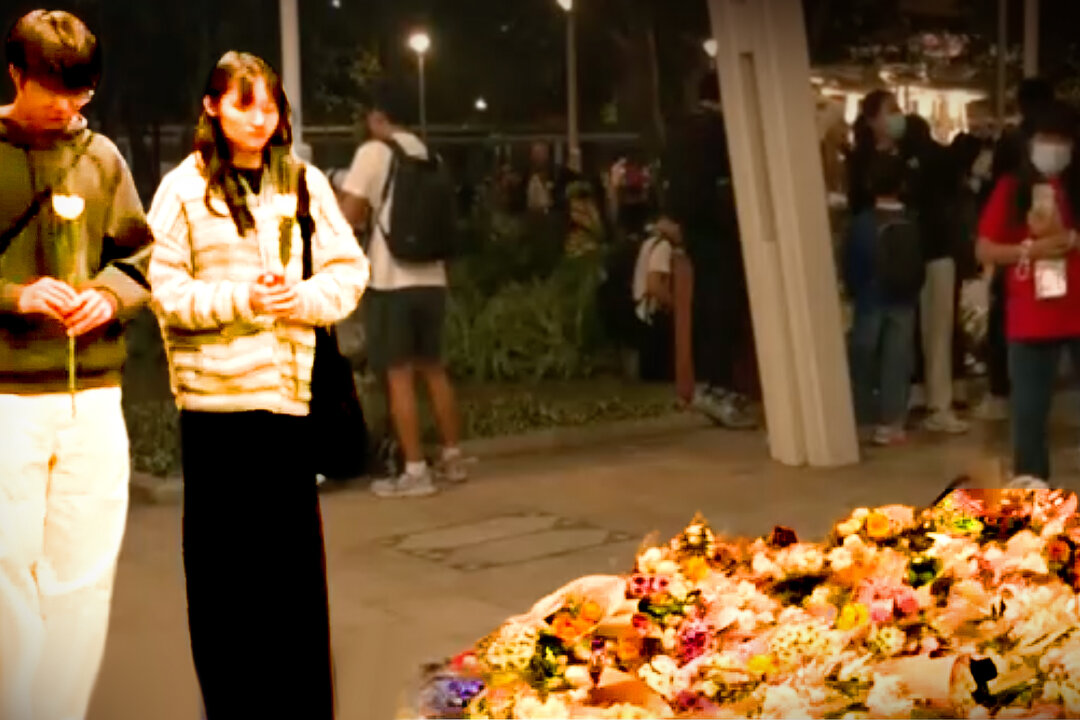 floral-tributes-pour-in-after-deadly-hong-kong-blaze