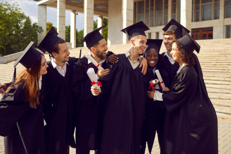 1-in-4-unemployed-americans-has-a-degree—the-future-of-white-collar-jobs