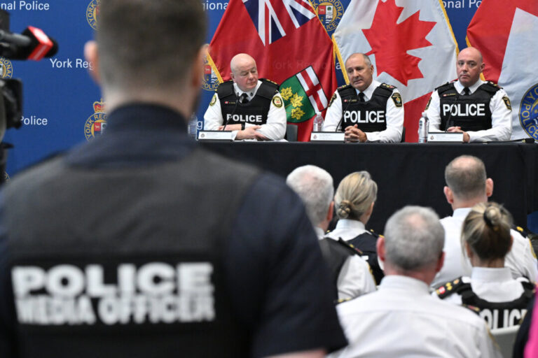 ‘most-shocking’:-arrests-of-officers-on-corruption-rock-toronto-police-as-threat-of-criminal-underworld-grows