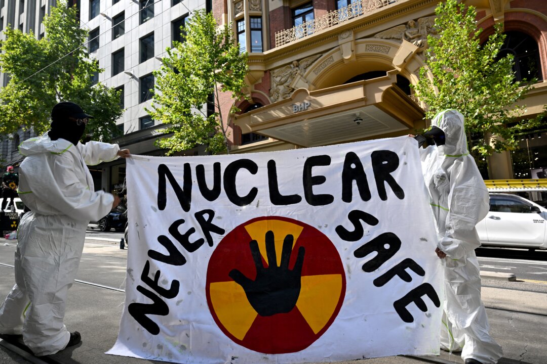 nuclear-advocate-tells-of-threats,-smears-at-inquiry-into-climate-misinformation