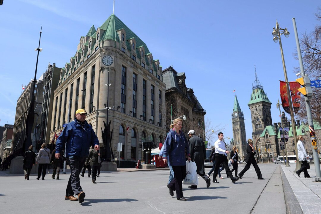 government-jobs-drove-30%-of-canada’s-employment-growth-over-past-decade:-study