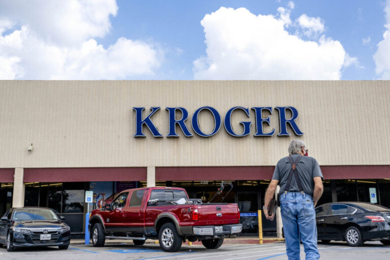 kroger-appoints-former-walmart-executive-greg-foran-as-ceo