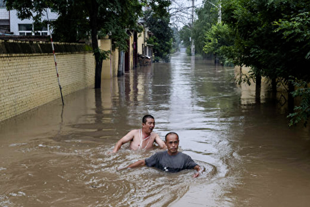record-breaking-rainfall-triggers-disaster-alerts-in-beijing-and-surrounding-areas